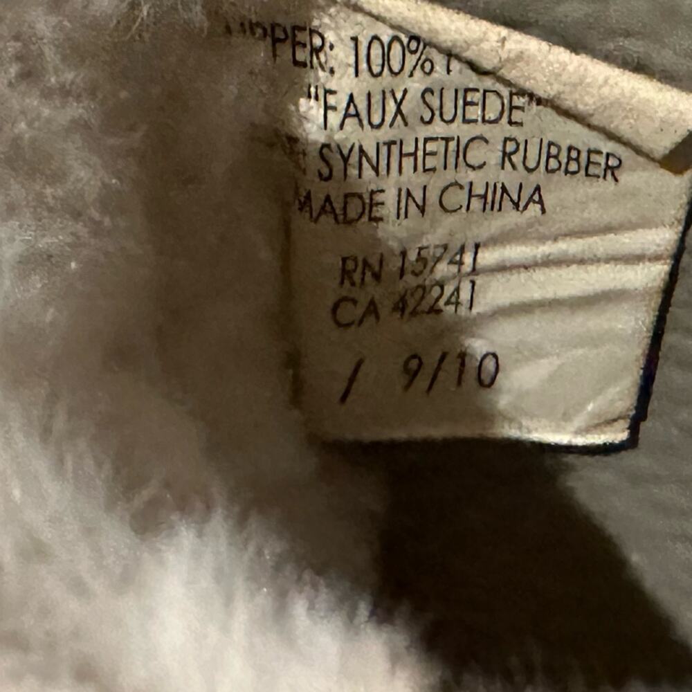 PJ Salvage Women’s 9/10 Ivory Faux Fur Slides with Colorful Trim - Picture 4 of 5